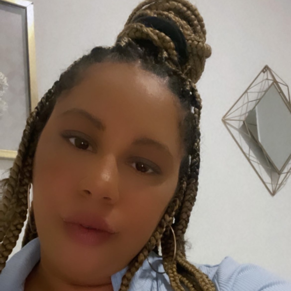 Meet your Posher, Queen